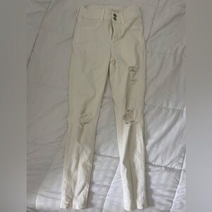 American Eagle Off White Skinny Jeans